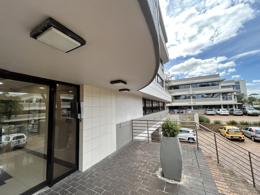 To Let commercial Property for Rent in Mowbray Western Cape